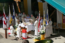 Festgottesdienst zum 1.000 Todestag des Heiligen Heimerads auf dem Hasunger Berg (Foto: Karl-Franz Thiede)